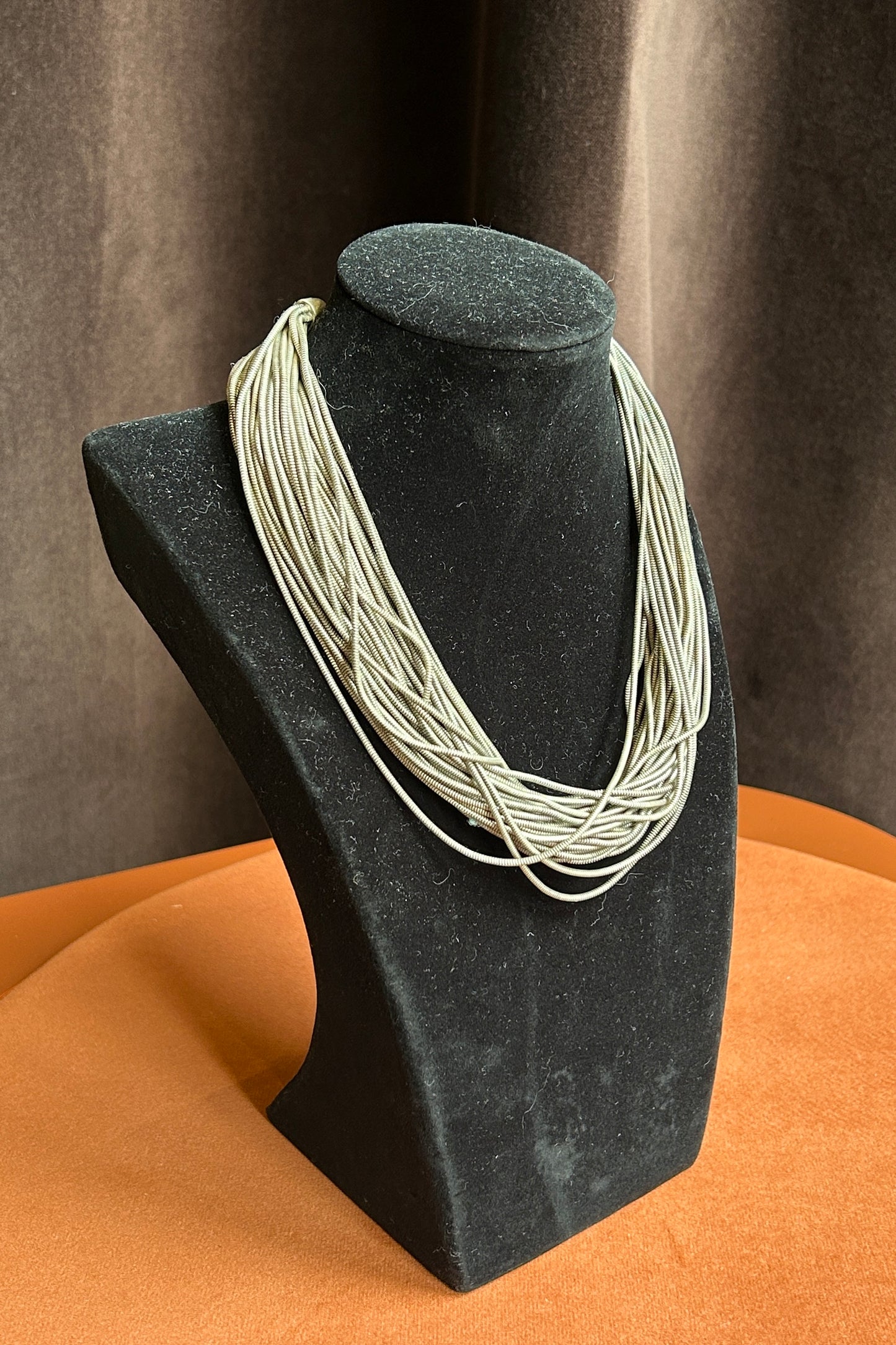 Métal Pointu Necklace Multi-Strand Silver-Tone