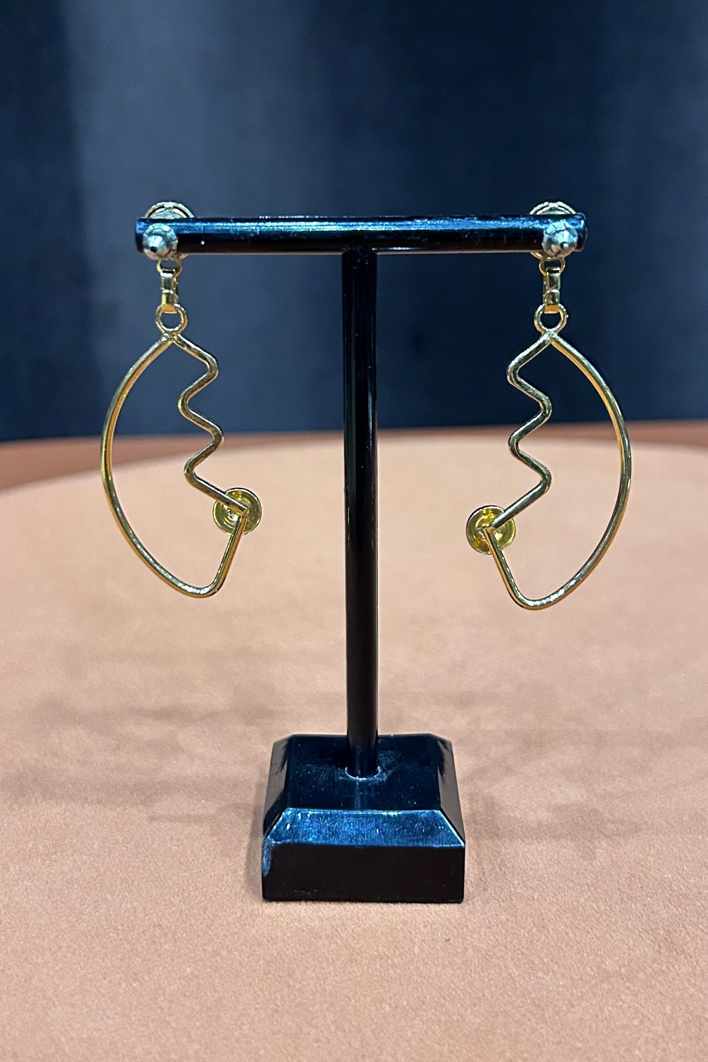 Vintage 90s Geometric Gold Earrings