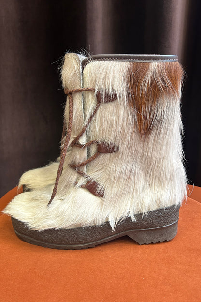 1970s Goat Hair Après-Ski Boots – Warm, Unique & Vintage