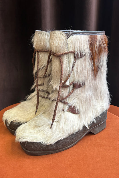 1970s Goat Hair Après-Ski Boots – Warm, Unique & Vintage