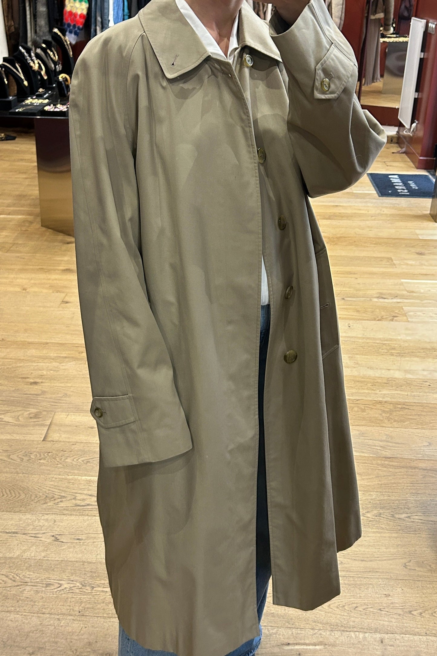 Vintage Classic Long Trench Coat – Burberry