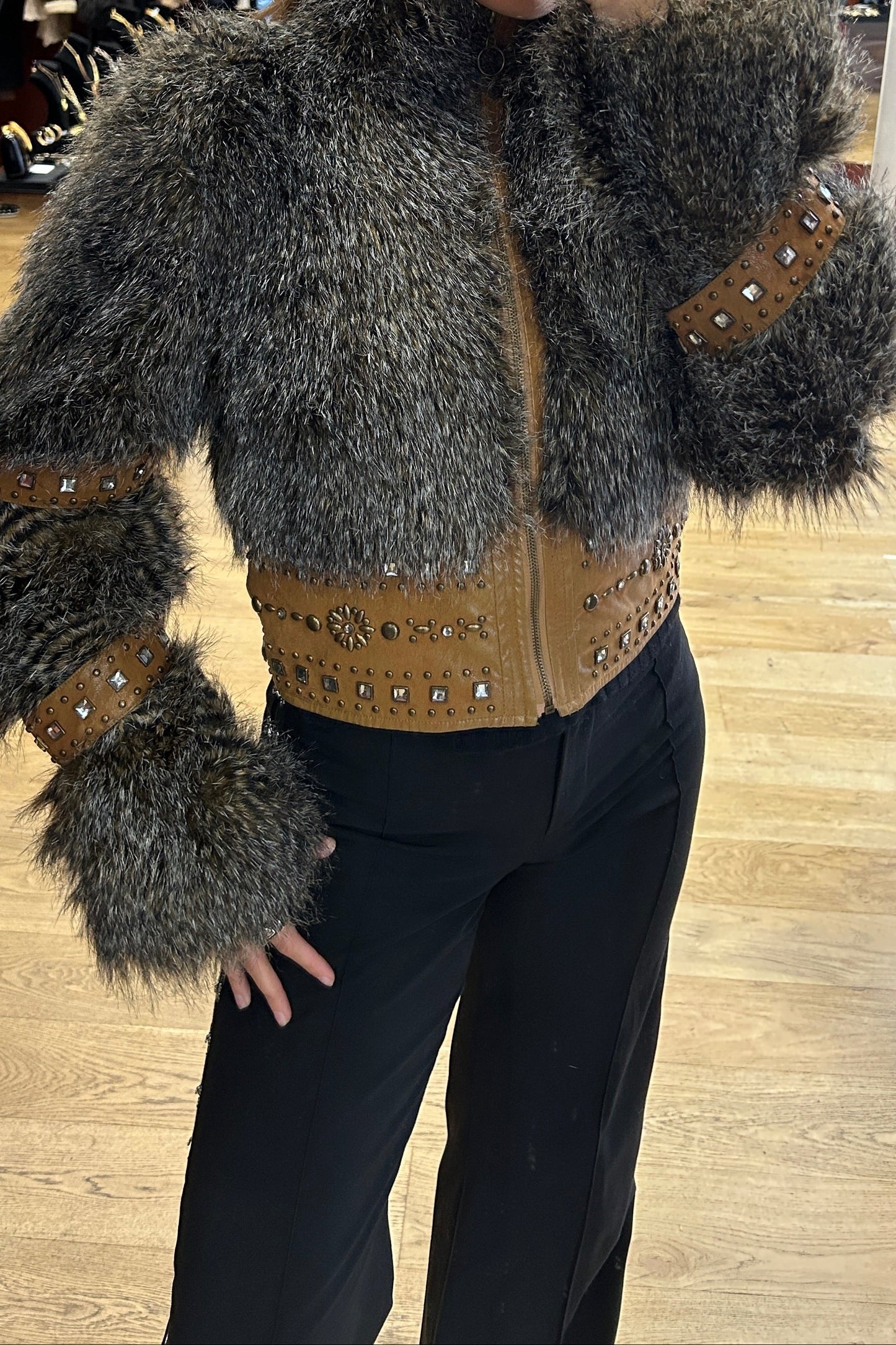 Vintage Cropped Faux Fur Coat – Y2K