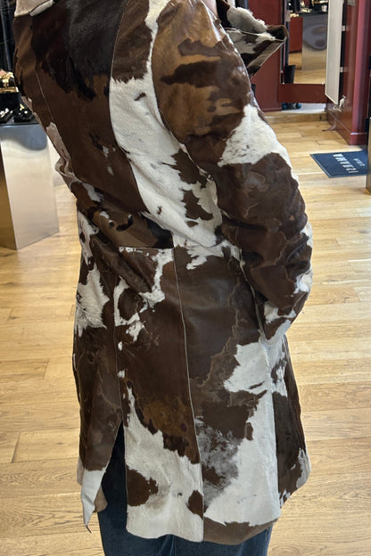 2000s Vintage Cowhide Leather Coat – Brown &amp; White, Size S/M