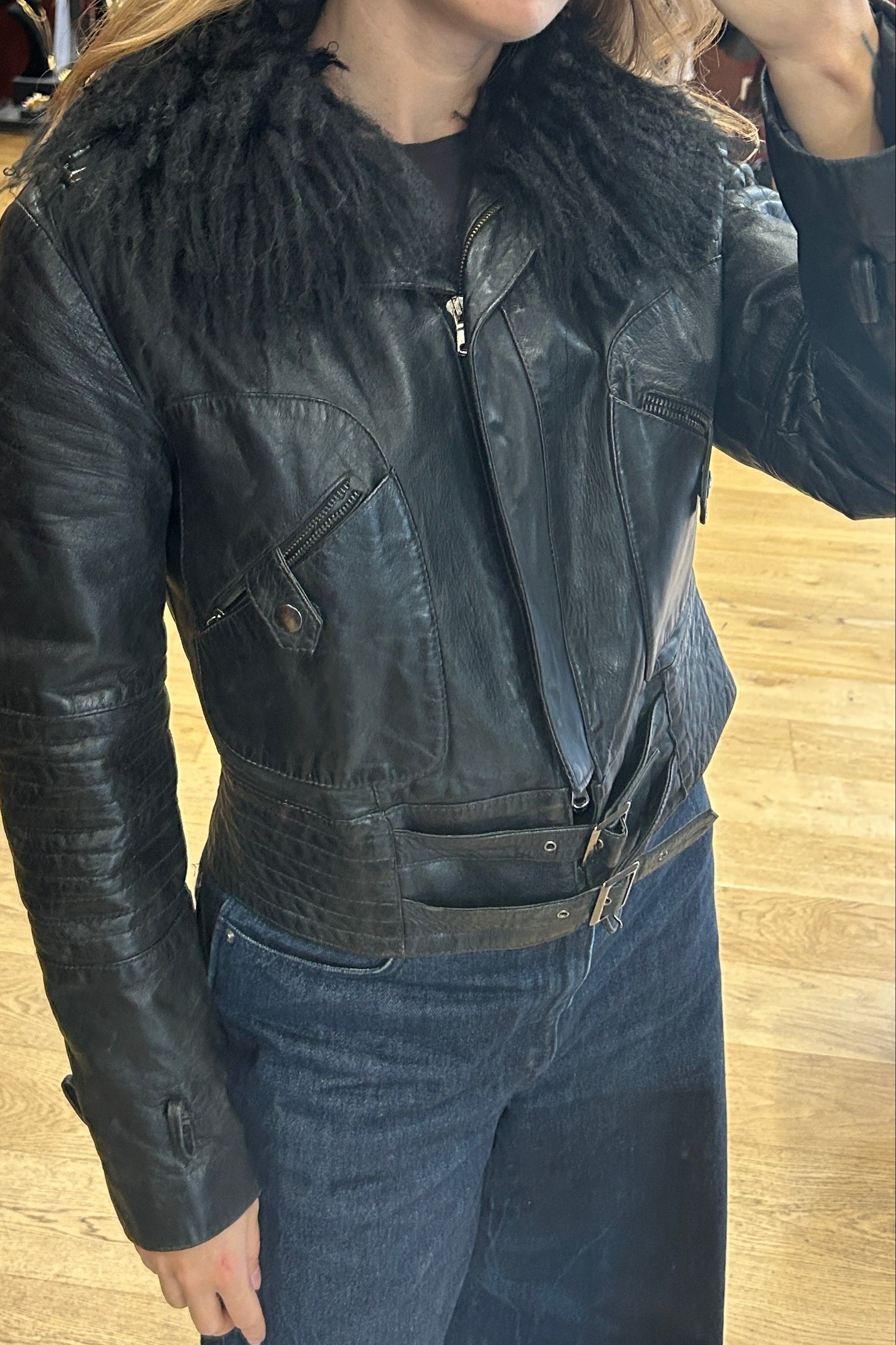 【00s】Archive Lamb LeatherJacket 平成Y2Kギャル Vintage Black Leather Jacket with Mongolian Lamb Fur – Amarsi Paris