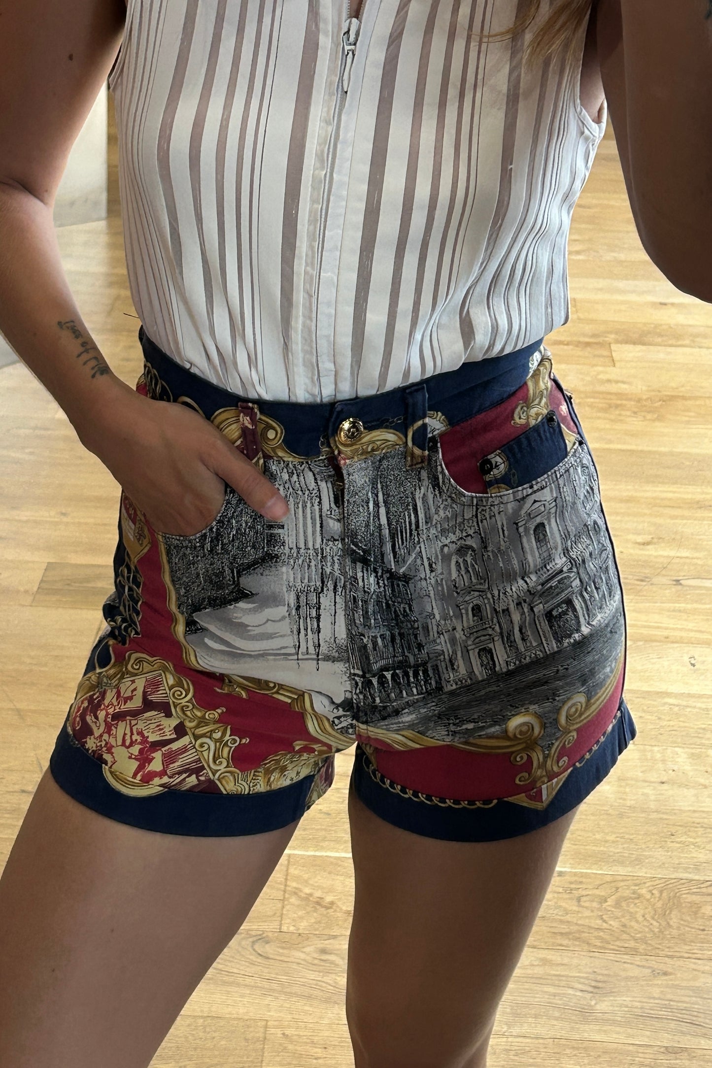 Vintage Moschino Jeans Baroque Print Duomo di Milano