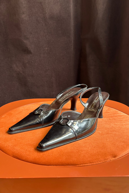 Armando Pollini pumps