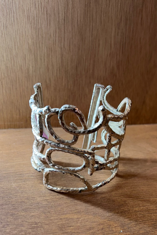 Vintage Silver-Tone Logo Cuff Bracelet – Dolce Vita