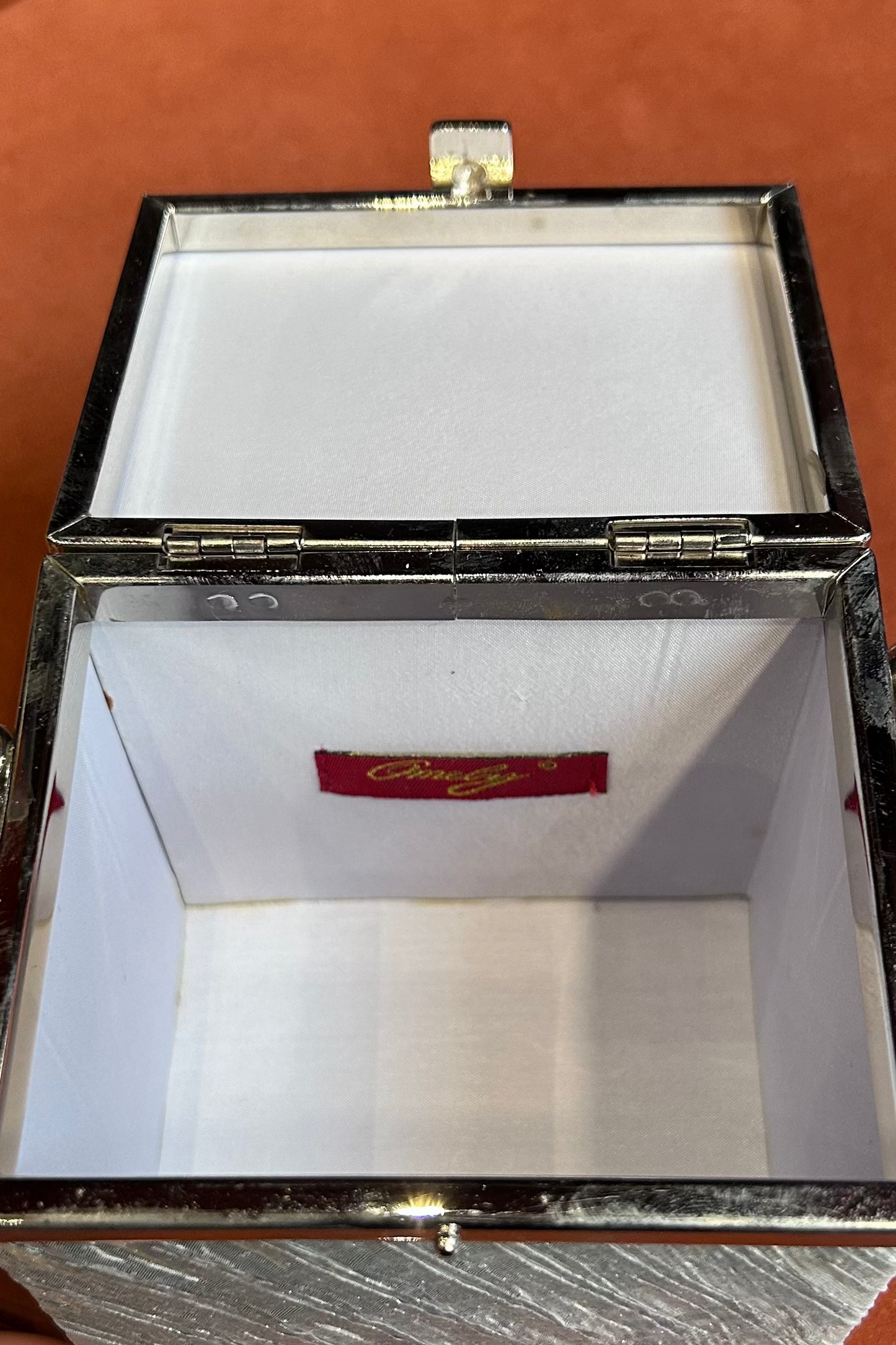 Vintage silver-tone minaudière 90's