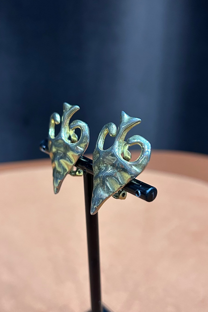 Vintage 80s Gold Clip “Spade” Earrings